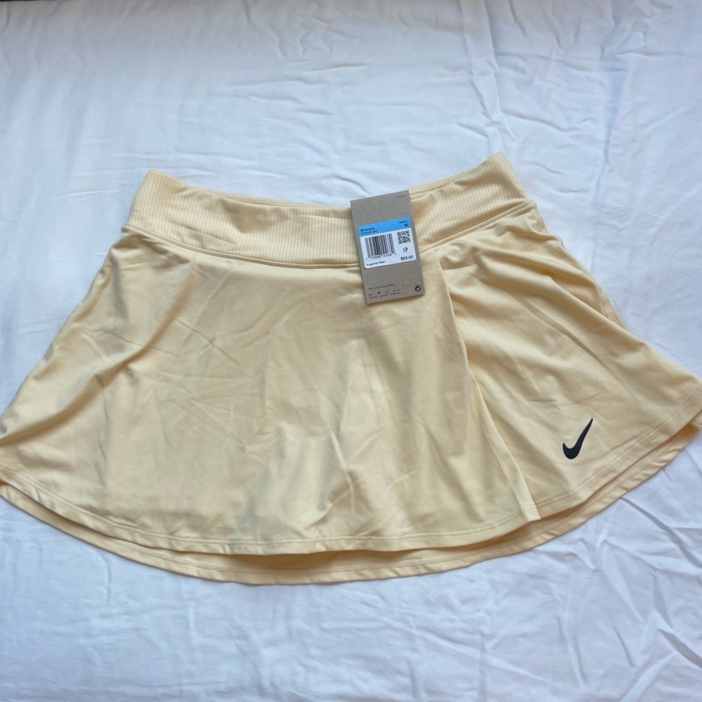 SOLD///BRAND NEW WITH TAGS Nike athletic skirt